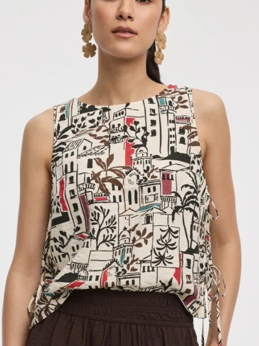 Reitmans Cream Cityscape Print Tie-Side Camisole with Red & Teal Accents